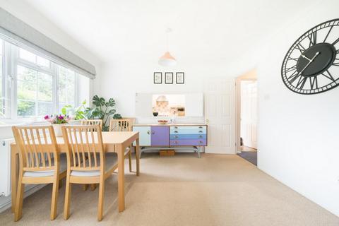 5 bedroom house to rent, Chartwell Place, Epsom KT18