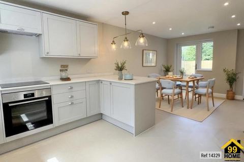 undefined, Thame Road, Long Crendon, Buckinghamshire, HP18