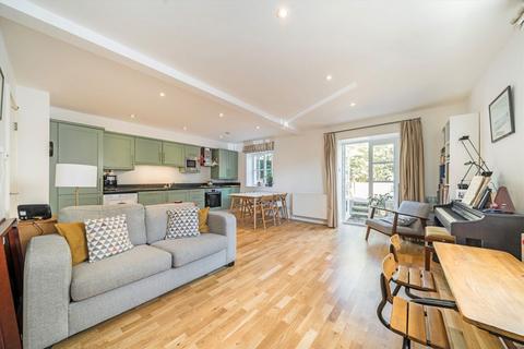 2 bedroom flat for sale, Rutland Road, London E9
