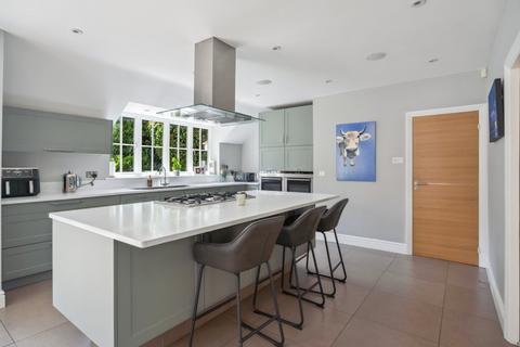 5 bedroom detached house for sale, Main Drive, Gerrards Cross, Buckinghamshire