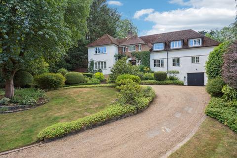 5 bedroom detached house for sale, Main Drive, Gerrards Cross, Buckinghamshire