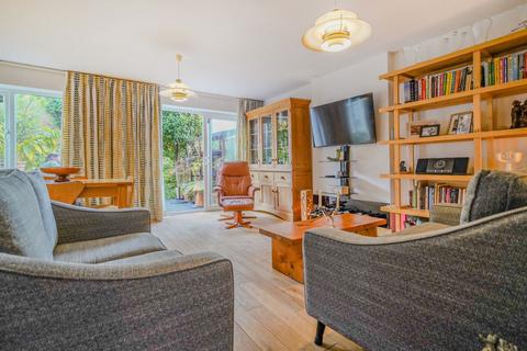 4 bedroom terraced house for sale, Foxland Close, Cheswick Green