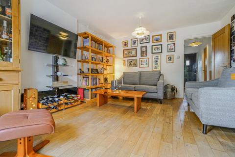 4 bedroom terraced house for sale, Foxland Close, Cheswick Green