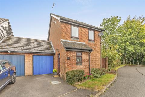 undefined, Chiltern Ridge, Stokenchurch HP14