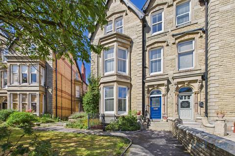 2 bedroom apartment for sale, 2 St. Georges Square,  Lytham St. Annes, FY8