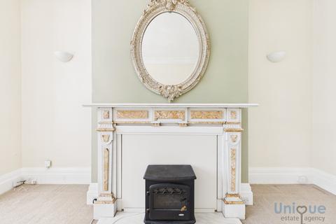 2 bedroom apartment for sale, 2 St. Georges Square,  Lytham St. Annes, FY8