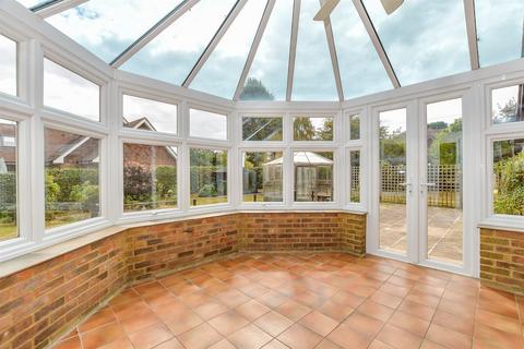 4 bedroom detached house for sale, High Street, Staplehurst, Kent