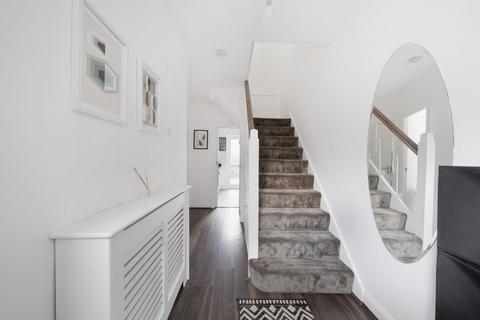 undefined, Cardrew Avenue, London, N12