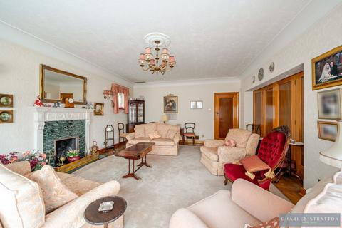 undefined, Heath Drive, Gidea Park