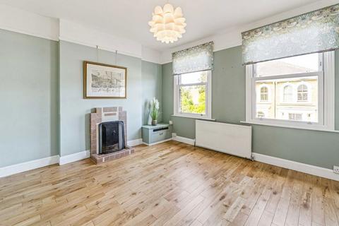 undefined, Woodlands Road, Isleworth TW7