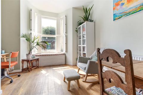 2 bedroom apartment for sale, Blackstock Road, London, N4