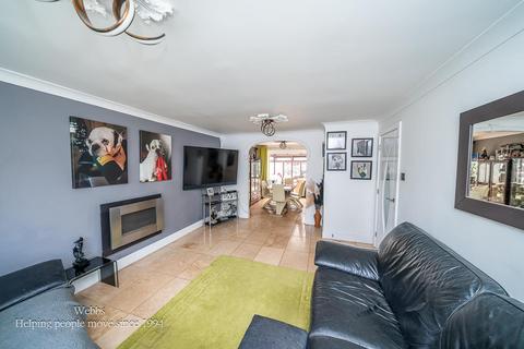 4 bedroom detached house for sale, Salisbury Drive, Heath Hayes, Cannock WS12
