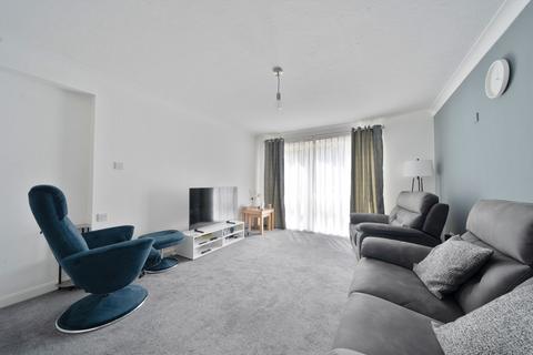 undefined, Thornton Court, Girton, CB3