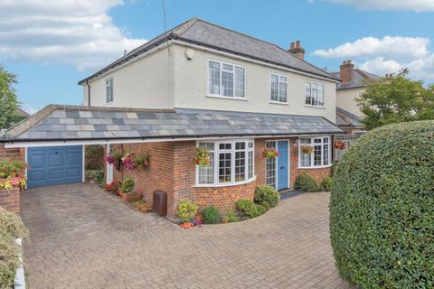 5 bedroom detached house for sale, Main Road, High Wycombe HP14