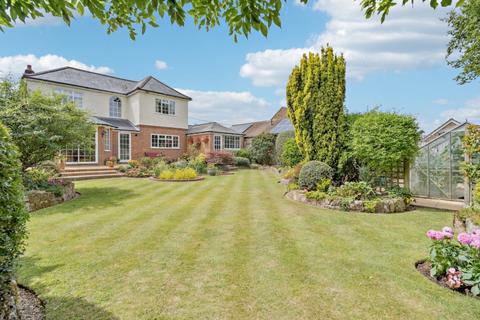 5 bedroom detached house for sale, Main Road, High Wycombe HP14