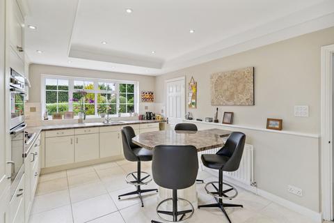 5 bedroom detached house for sale, Main Road, High Wycombe HP14