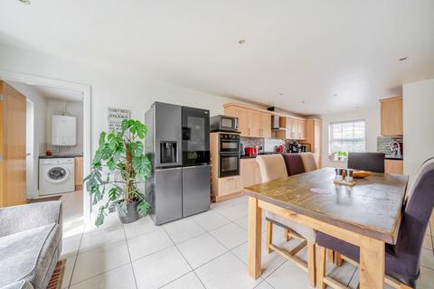 undefined, William Gardens, Horley RH6