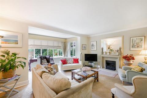 4 bedroom detached house for sale, Wilmerhatch Lane, Epsom