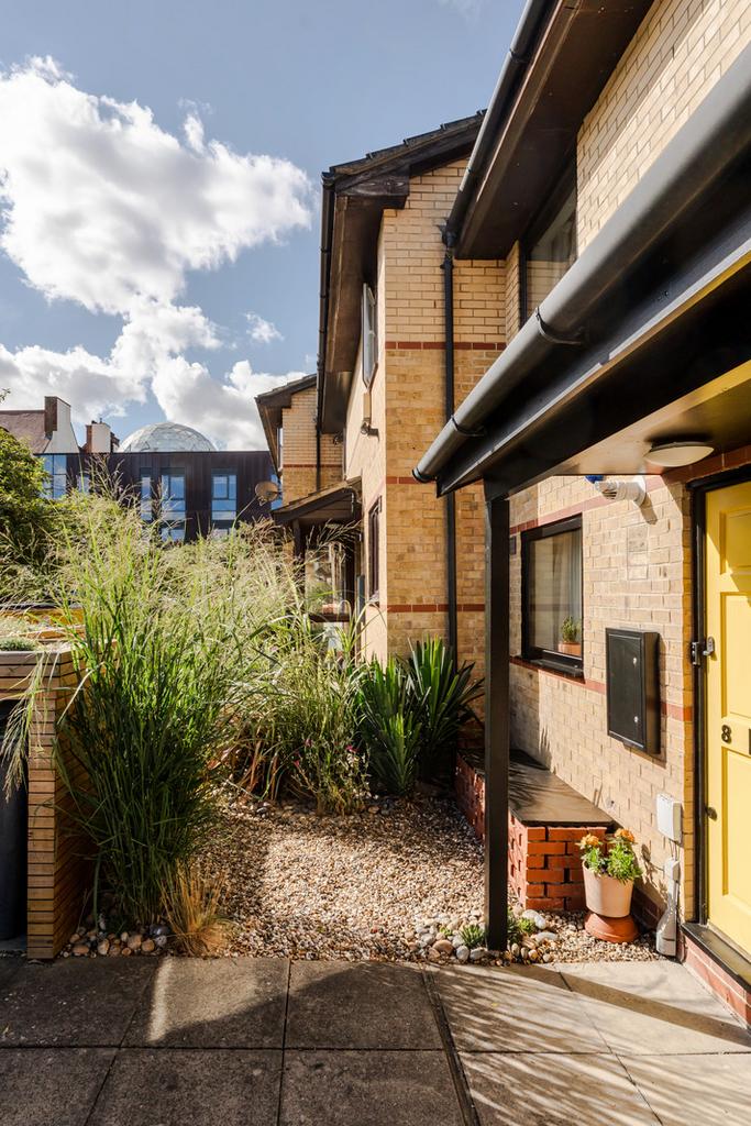 307224 - 8 Foxwell Mews-8.jpeg