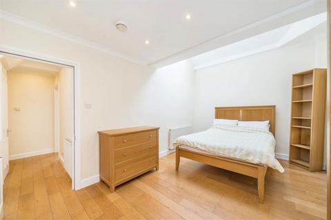 2 bedroom flat for sale, Astwood Mews, London SW7