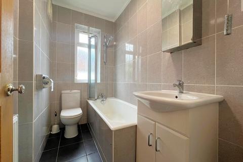 undefined, Rothesay Avenue, SW20
