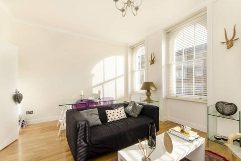 3 bedroom flat to rent, Surrey Square, Elephant and Castle, London, SE17
