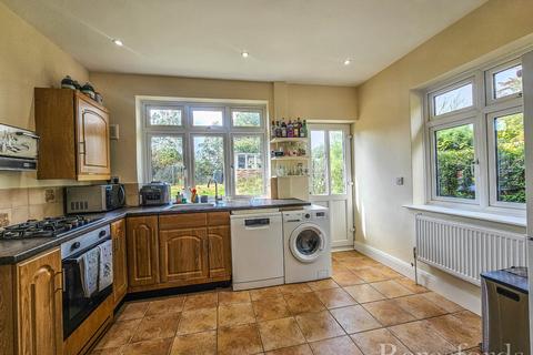 20 Recreation Avenue, Harold Wood, Romford, RM3 0TJ