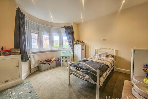20 Recreation Avenue, Harold Wood, Romford, RM3 0TJ
