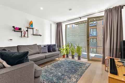 1 bedroom apartment for sale, 4 Cunningham Avenue, London E16