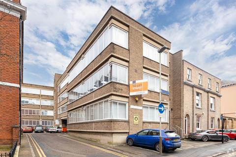 Office to rent, 37 New Walk Leicester LE1 6TU