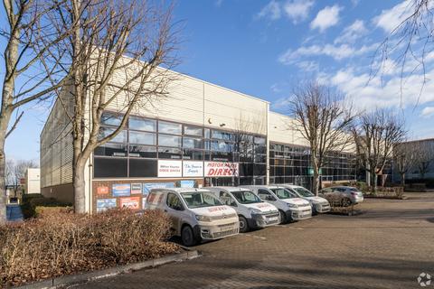 Warehouse to rent, Third Ave Milton Keynes MK1 1DL