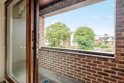 undefined, Hendon Lane, Finchley