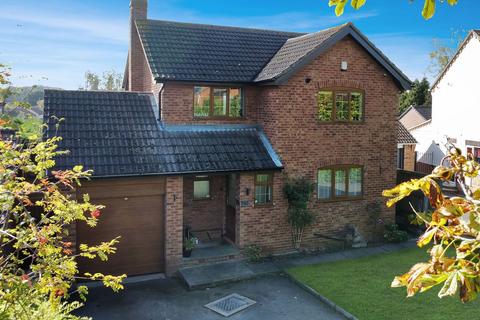 4 bedroom detached house for sale, Fairway Road, Loughborough LE12