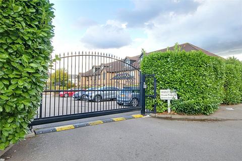 72 Bradley Road, Enfield, EN3 6LT