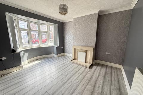 3 bedroom semi-detached house for sale, Blackpool Street, Burton-On-Trent DE14