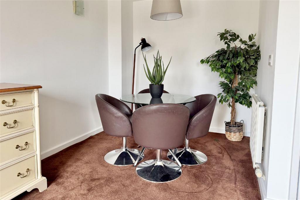 Lounge/diner