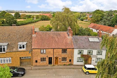 undefined, Fenny Compton