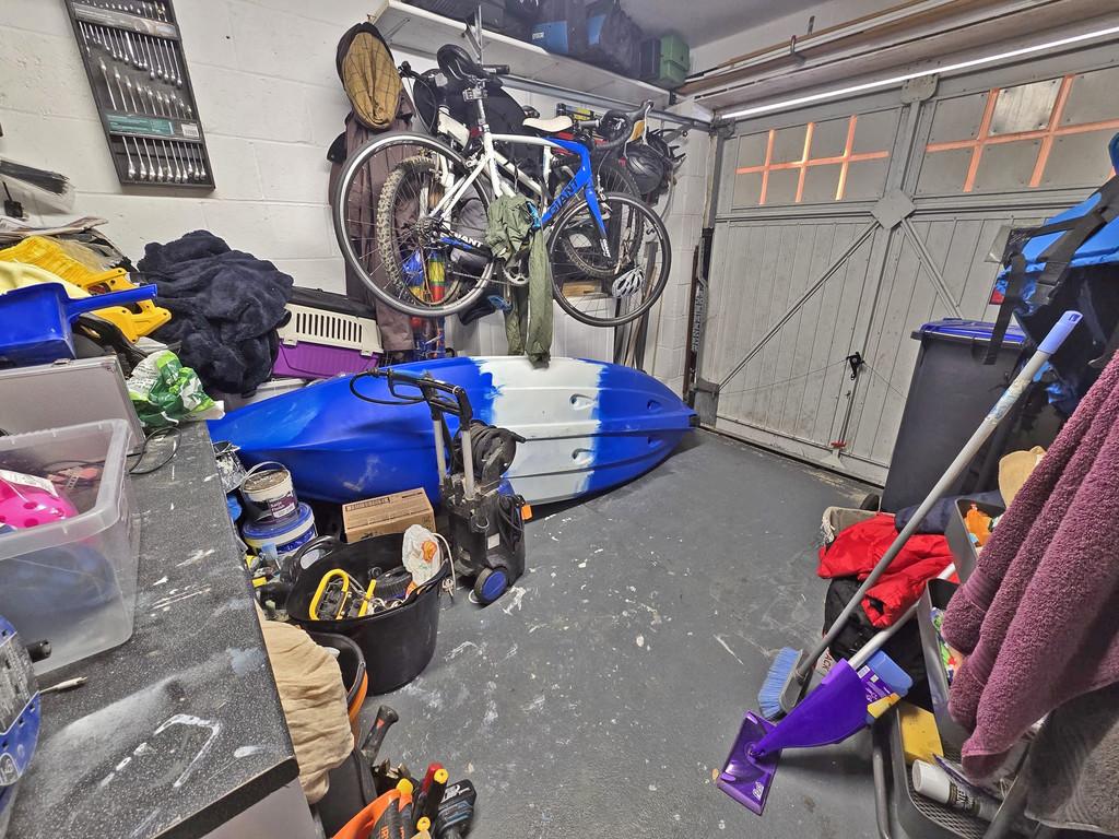 Garage (2)