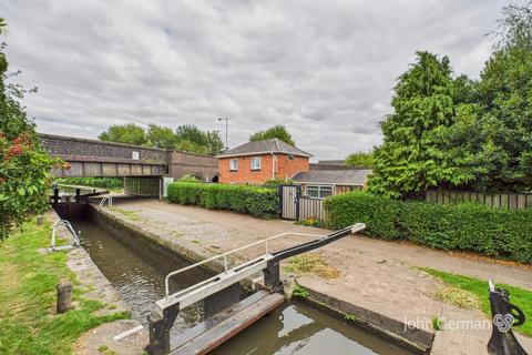 2 bedroom detached house for sale, Dallow Street, Burton-on-Trent