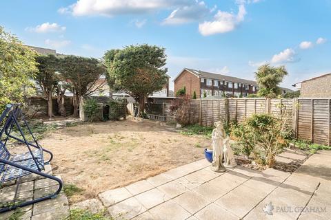 undefined, North Street, Carshalton