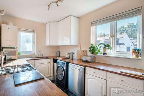 2 Tylers Path, Carshalton, SM5 2JB