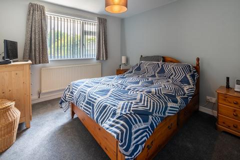 Meadow View Bransford Road, Rushwick, Worcester, WR2 5SJ