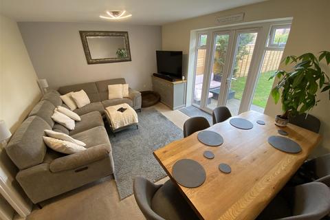 undefined, Lucy Baldwin Close, Stourport-On-Severn