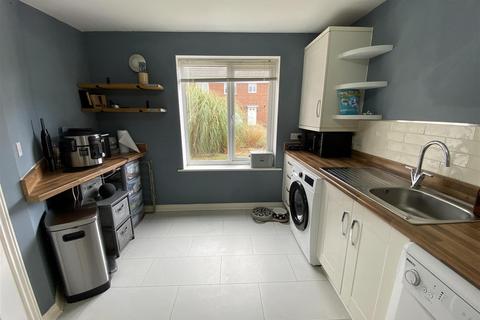 undefined, Lucy Baldwin Close, Stourport-On-Severn