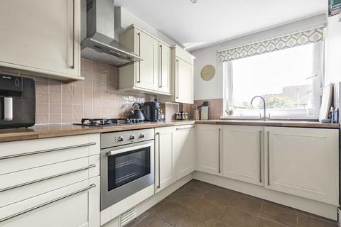 6 Ericcson Close, London, SW18 1SG