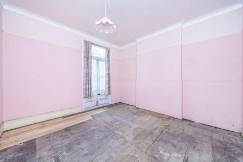 undefined, Greyhound Lane, London SW16