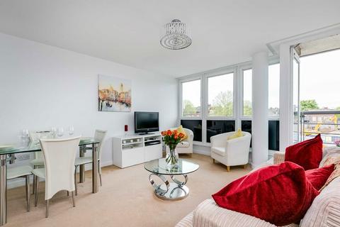 1 bedroom flat for sale, Phoenix Way, London SW18