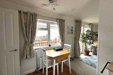 2 bedroom mobile home for sale, The Rowans , Woodbine Close