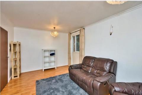 4 bedroom maisonette to rent, Roman Road, Bethnal Green