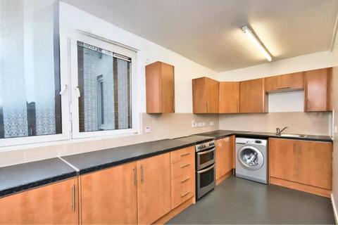 4 bedroom maisonette to rent, Roman Road, Bethnal Green